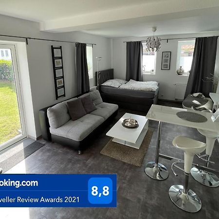 W1 - Kontaktloser 24H Check In, W-Lan, Netflix, Parkplatz, Kueche, Boxspring-Bett Бюккебург Экстерьер фото
